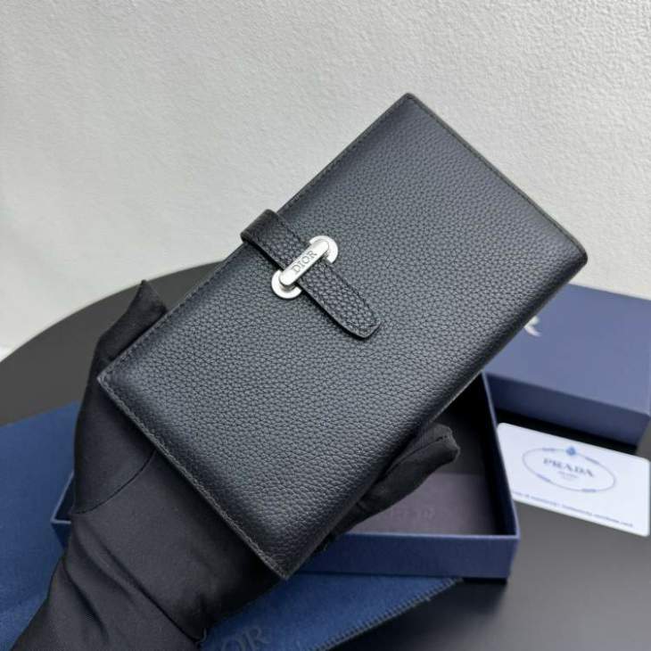 Picture of Dior Wallets _SKUfw242188541fw